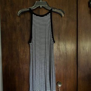 Old Navy Black and White Striped Dress Size Small
